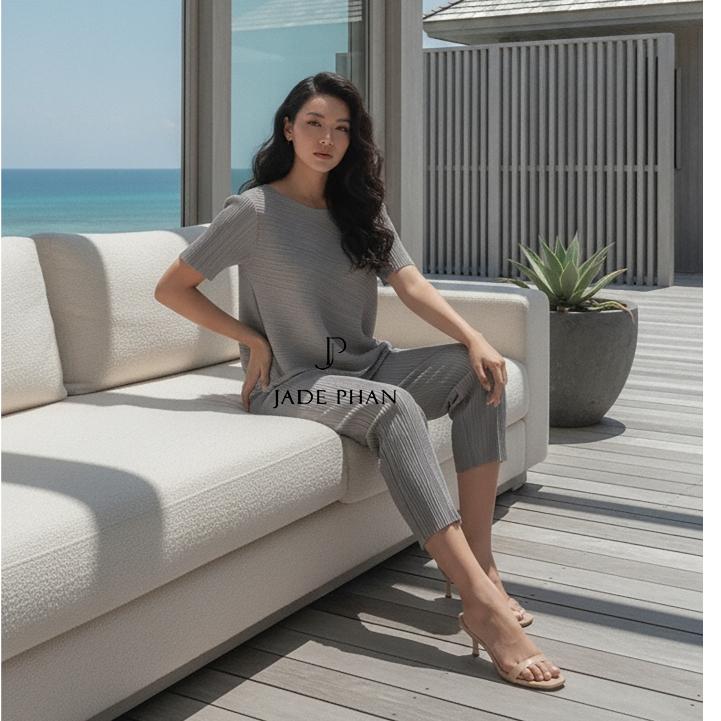 Set gồm áo và quầnJennie Daisy đồng màu, bộ quần áo xếp ly lò xo thanh lịch — ảnh 3