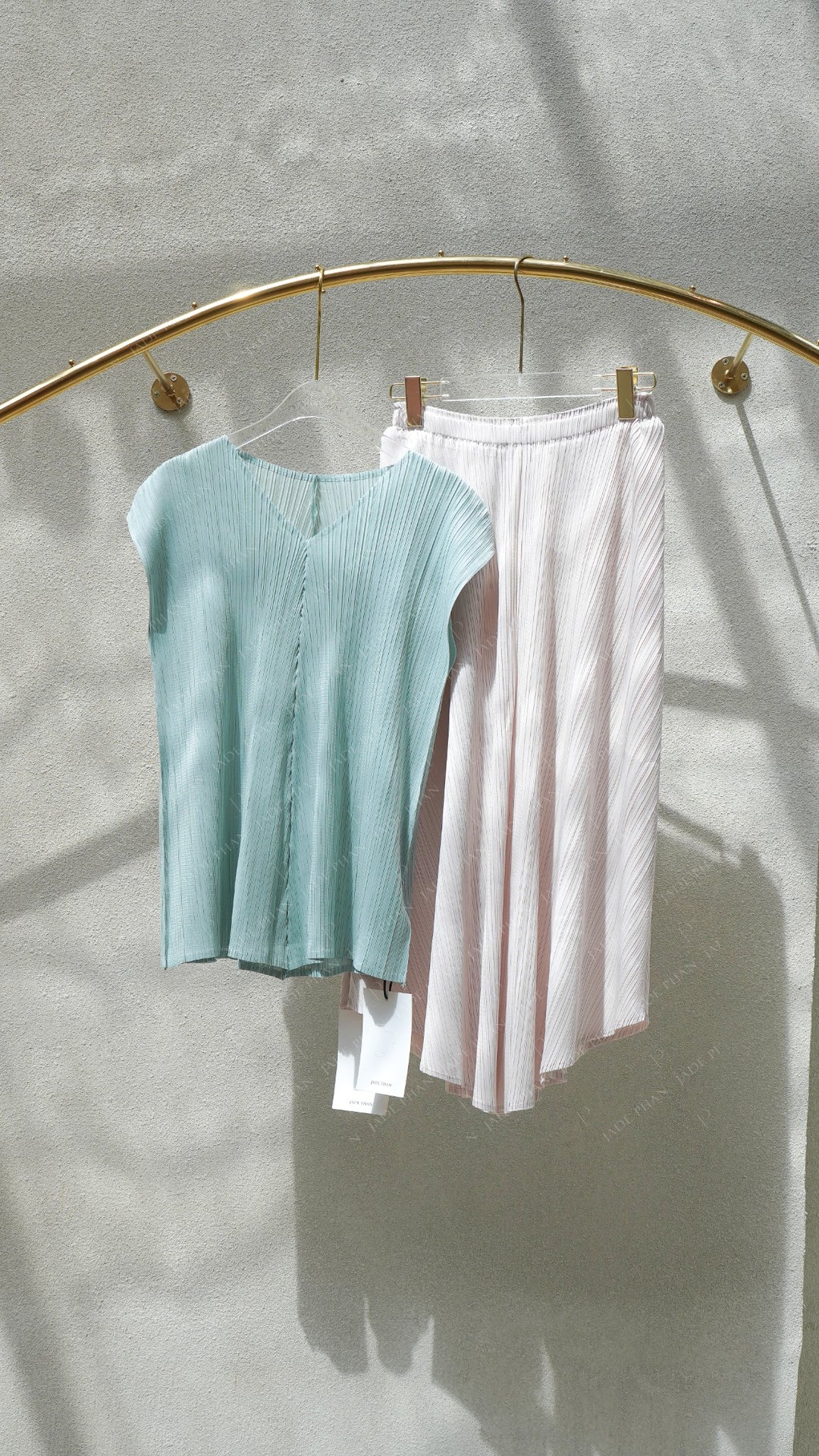 ALVA Pleated Top Mint