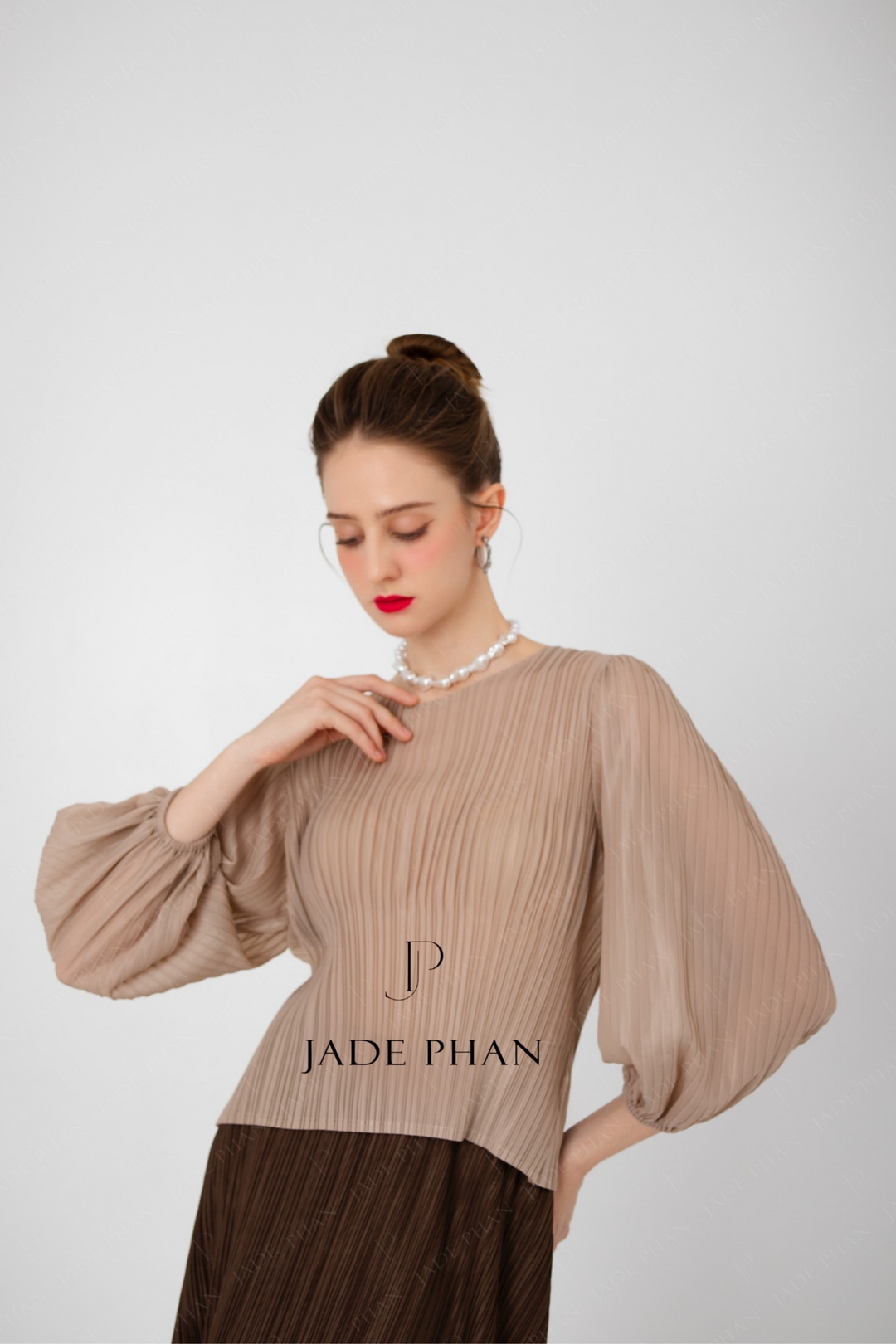 SET Pensee pleated Top Beige& Berthe pleated skirt Brown