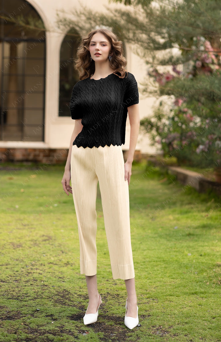 SET VERA Pleated Top Black & Daisy Pleated Pant White