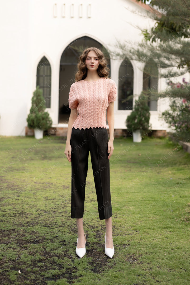 SET VERA Pleated Top Pink & Daisy Pleated Pant Black