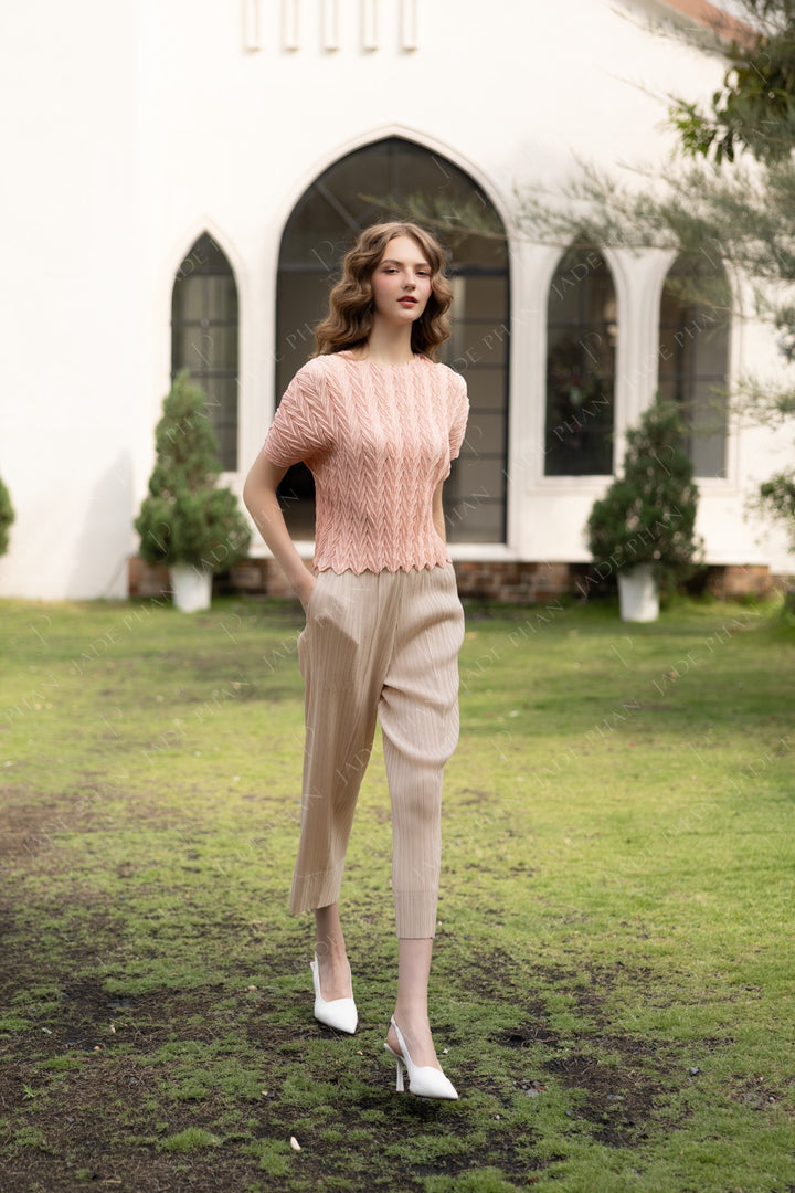 SET VERA Pleated Top Pink & Daisy Pleated Pant Taupe