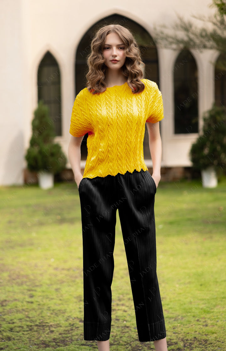 SET VERA Pleated Top Yellow & Daisy Pleated Pant Black