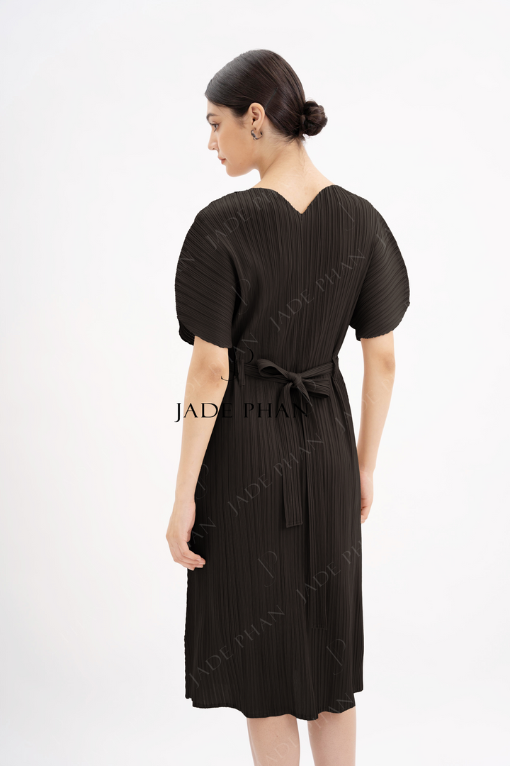 MAIKA Pleated Dress - Black