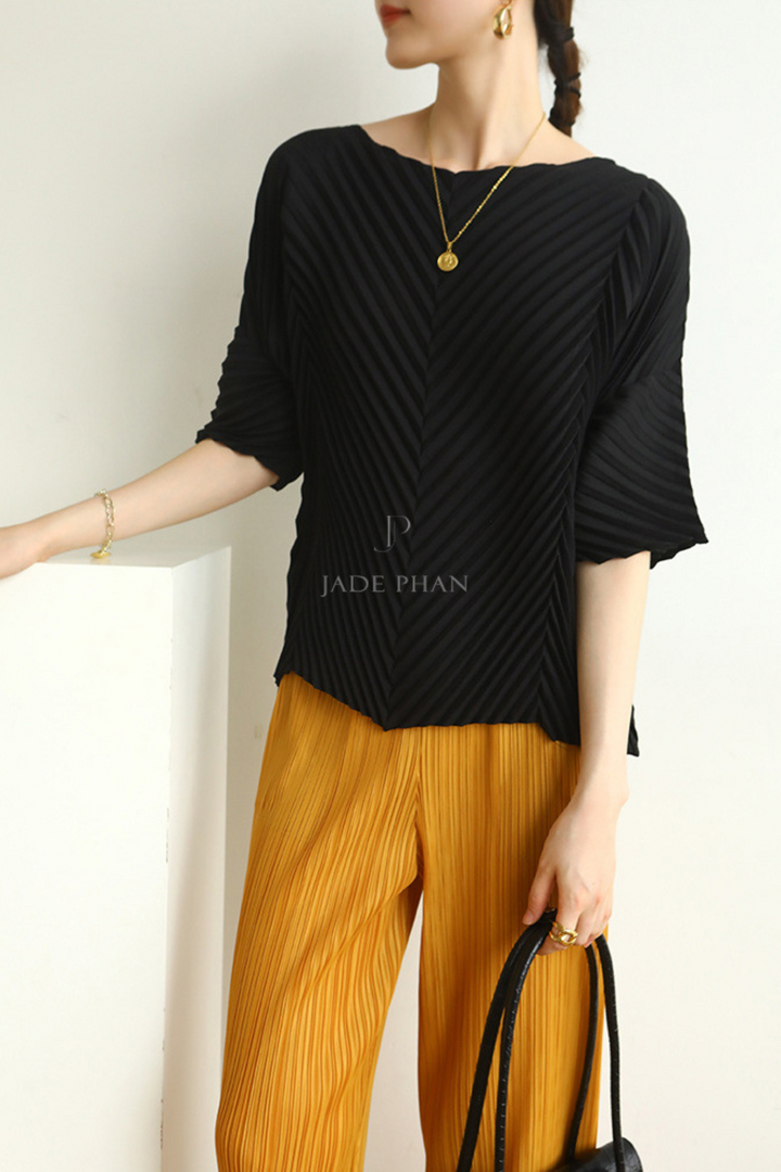 Set NADEEN Pleated Top Black  & DAISY Pleated Pants Ochre