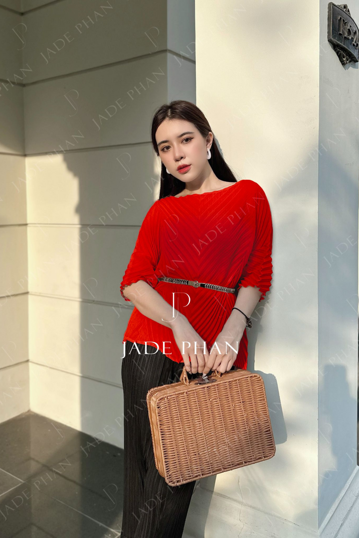 Set NADEEN Pleated Top Red & DAISY Pleated Pants Black