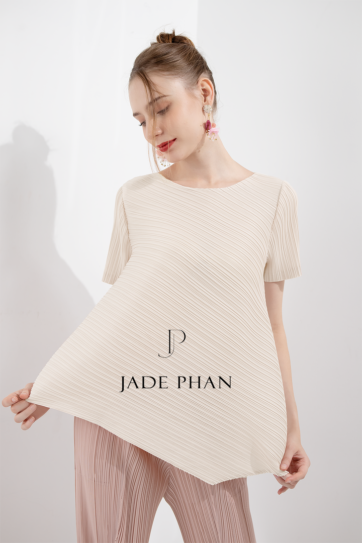 JENNIE Pleated Top - Vermont Cream